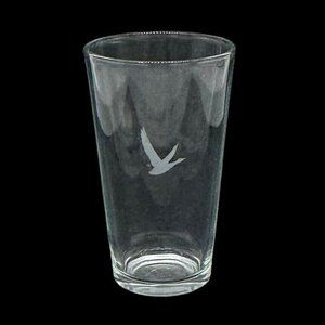 Grey Goose Vodka‎ 20 oz Clear Glass Shaker Pint France Etched Logo